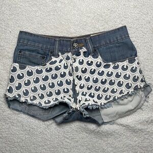 Levi’s 511 Jean Upcycled Cut-off Shorts Lace Urban Renewal Size Small